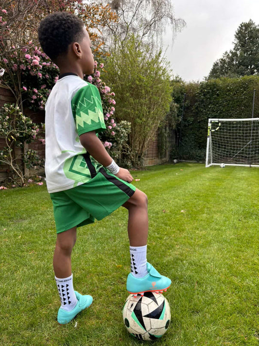 The Fireball - Children's Football Boots (UK Child Size 6+)